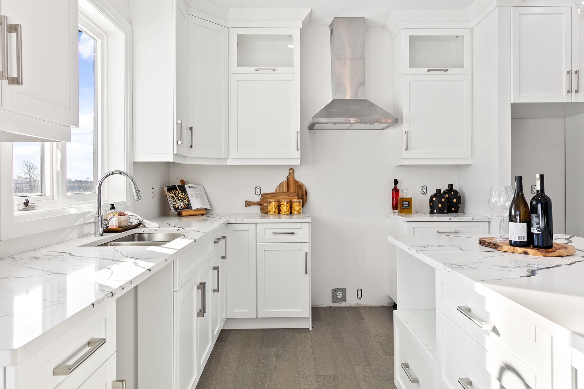 Golfwood Lakes Estates — detail finishes
